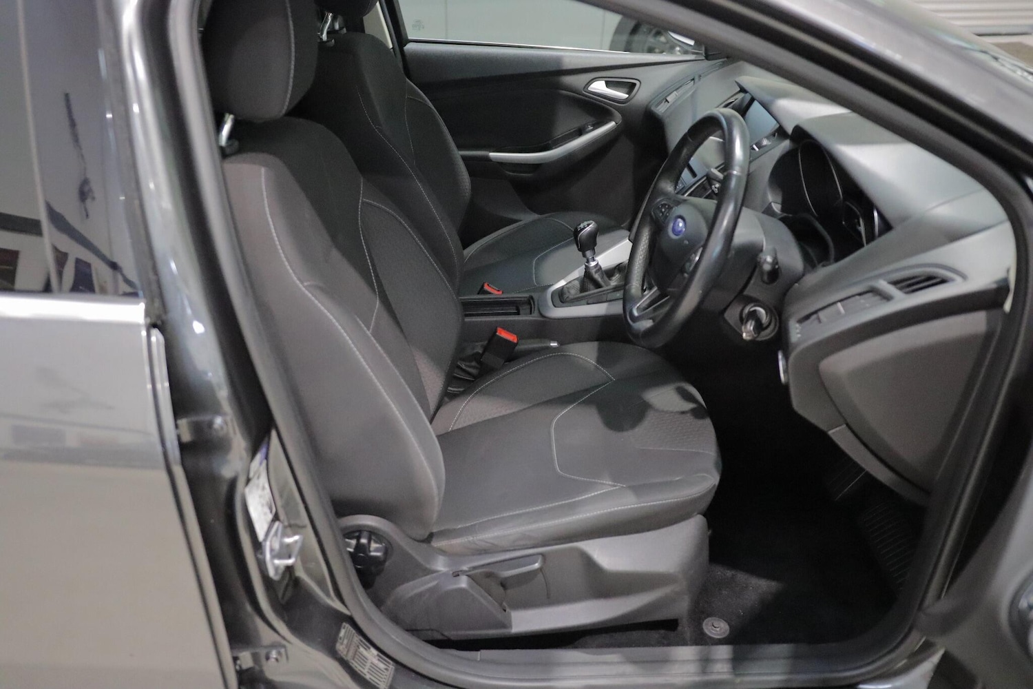 Used Ford Focus 2016 for sale - 76399194: Photo 9