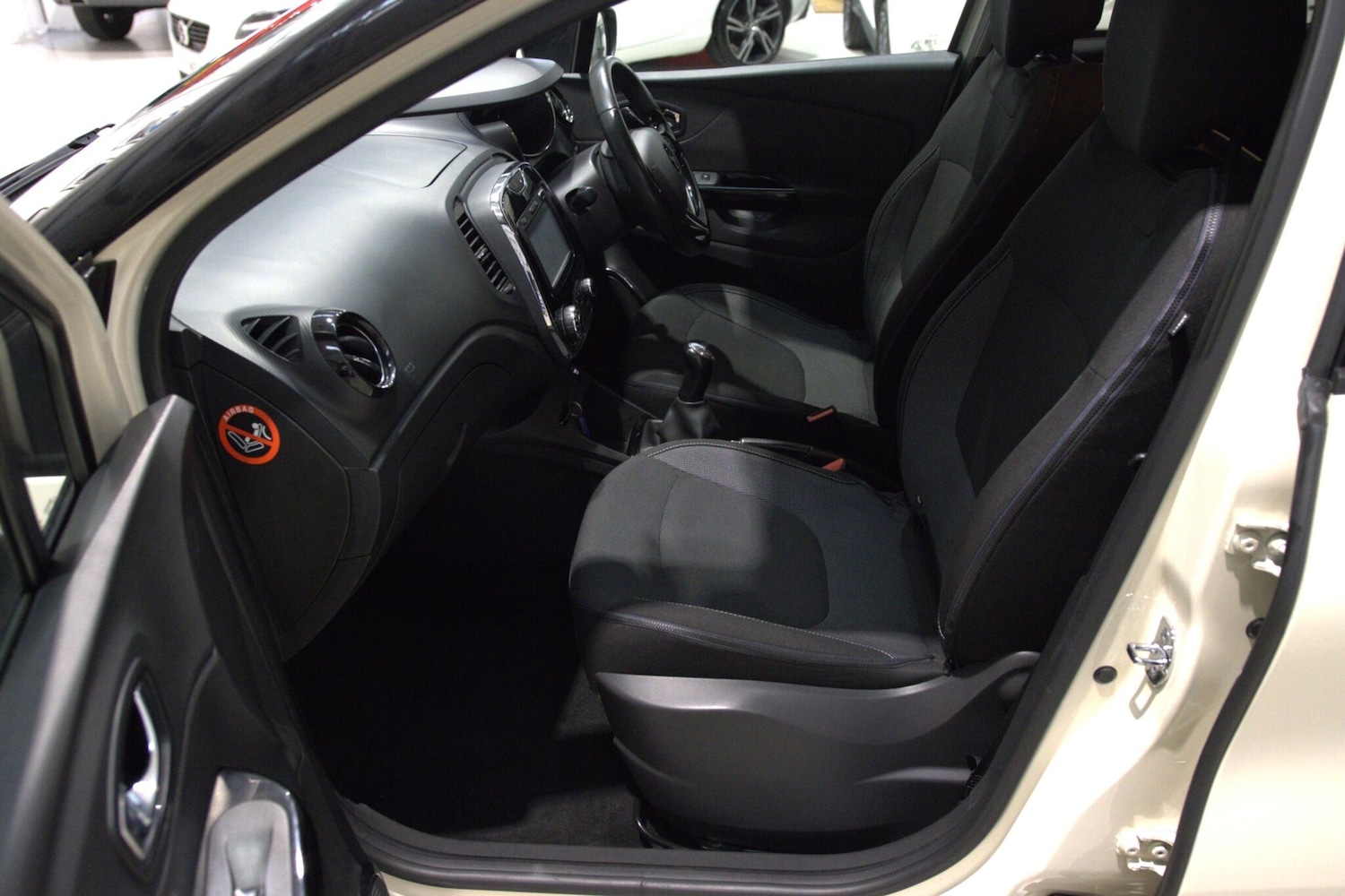 Used Renault Captur 2016 for sale - 76259944: Photo 11