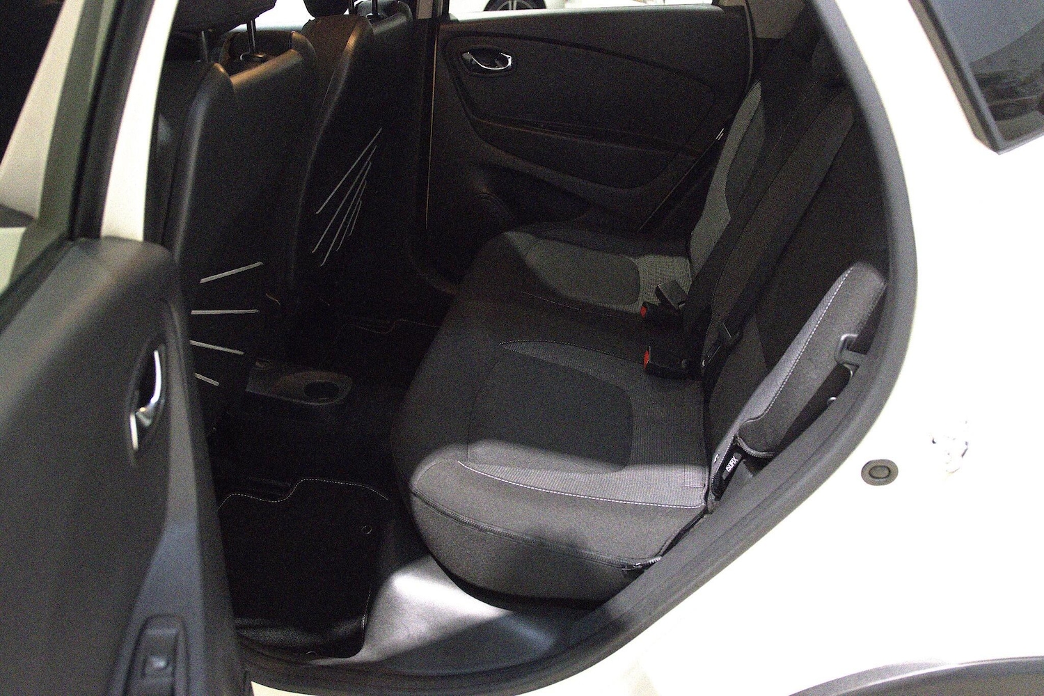 Used Renault Captur 2016 for sale - 76259944: Photo 13