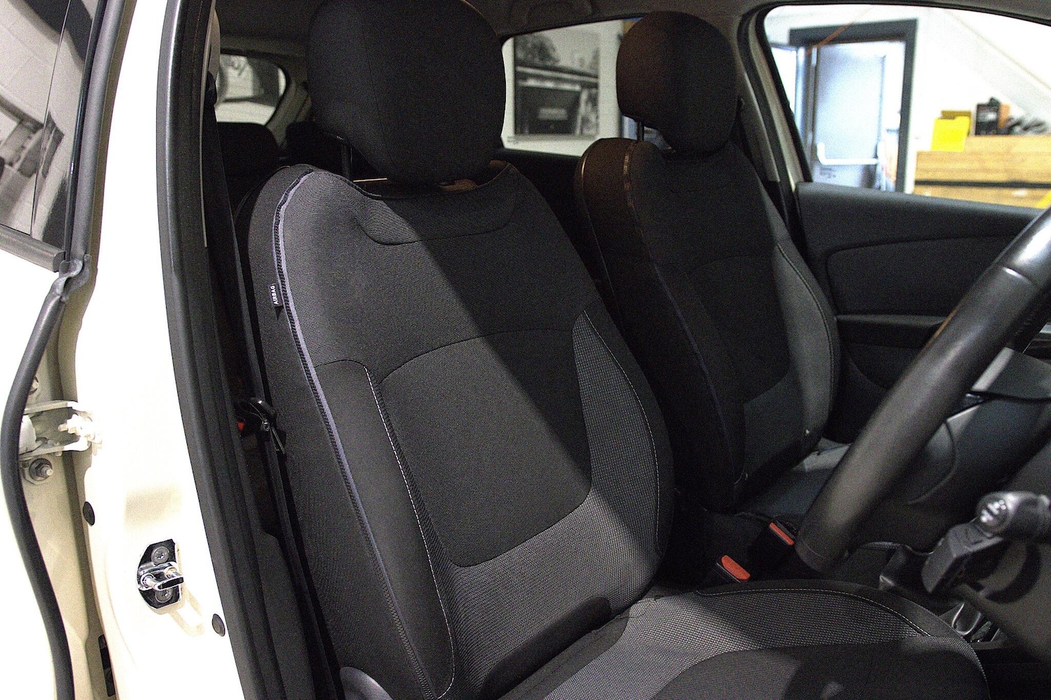 Used Renault Captur 2016 for sale - 76259944: Photo 15