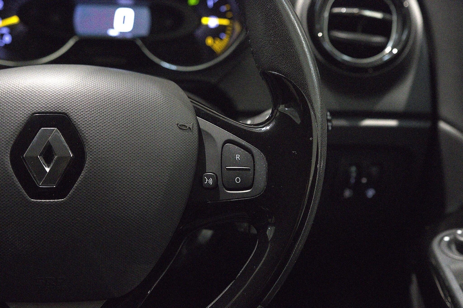 Used Renault Captur 2016 for sale - 76259944: Photo 17