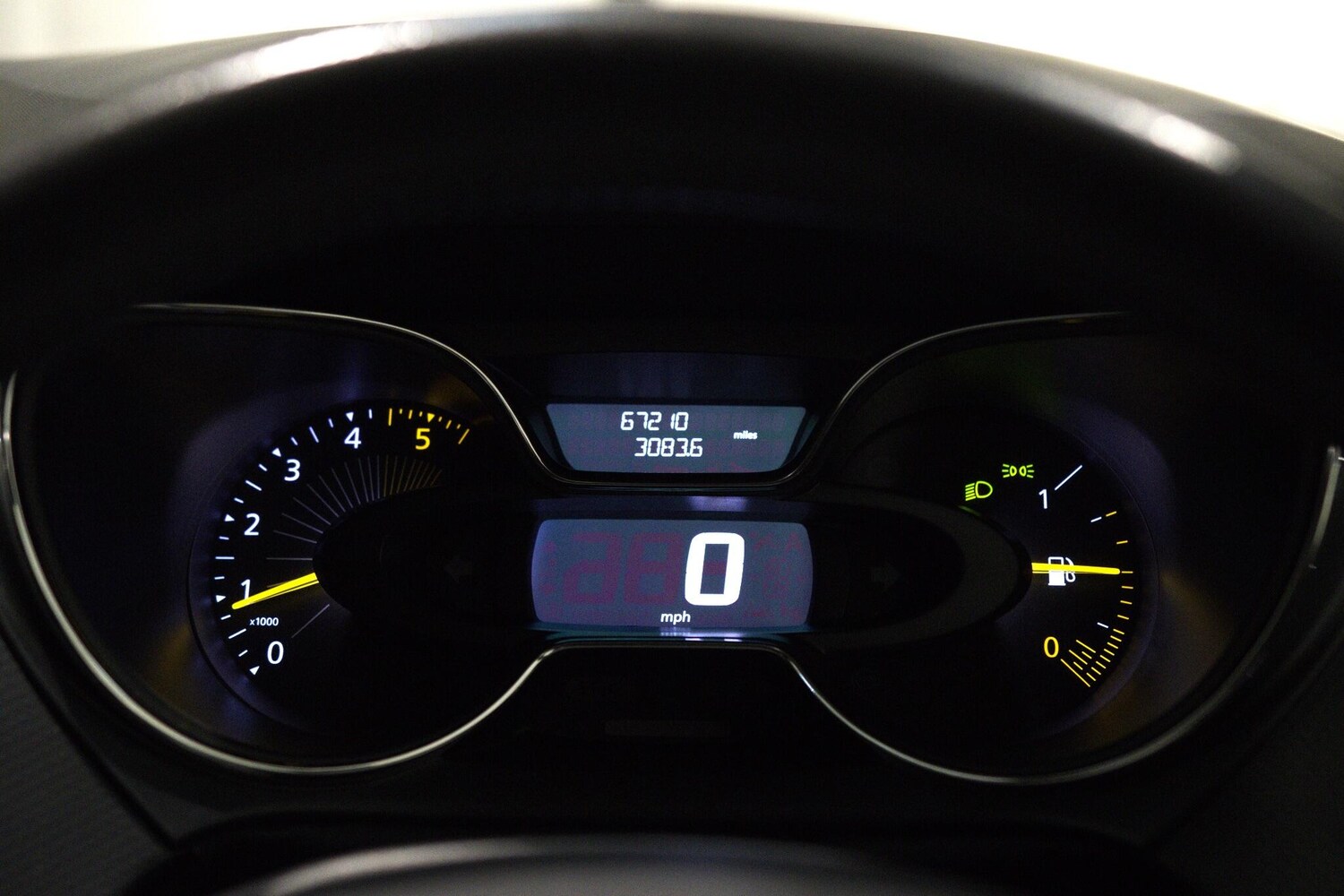 Used Renault Captur 2016 for sale - 76259944: Photo 19