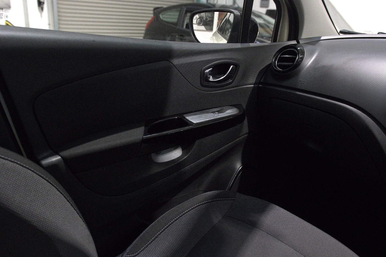 Used Renault Captur 2016 for sale - 76259944: Photo 26