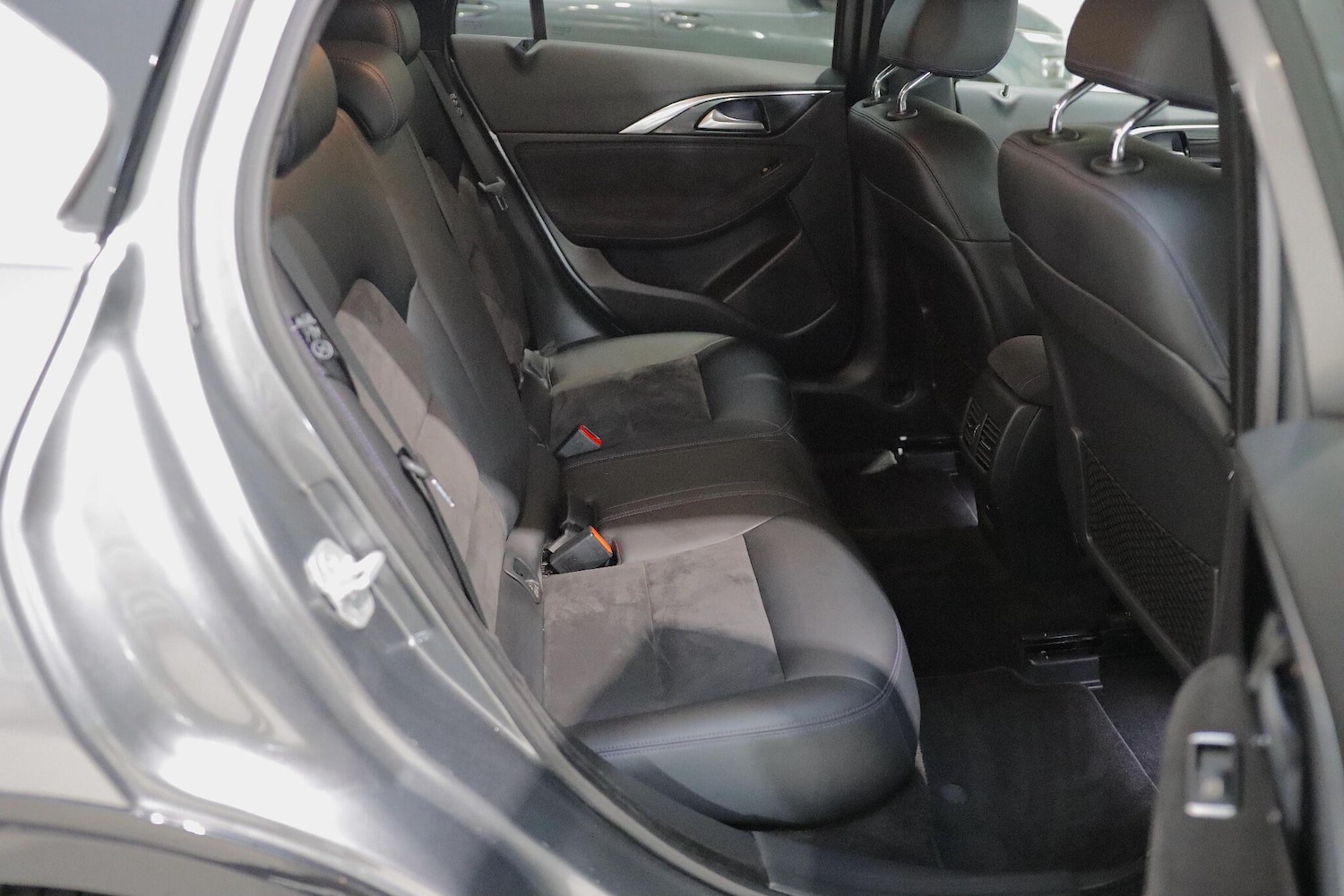 Used Infiniti Q30 2016 for sale - 76850346: Photo 13