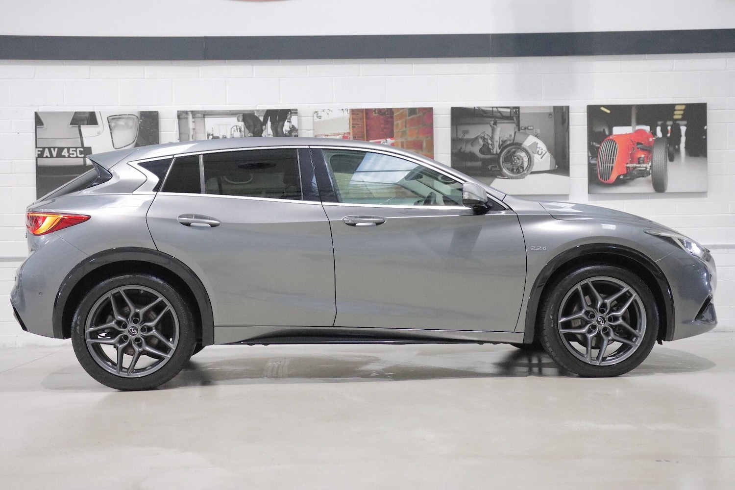 Used Infiniti Q30 2016 for sale - 76850346: Photo 2