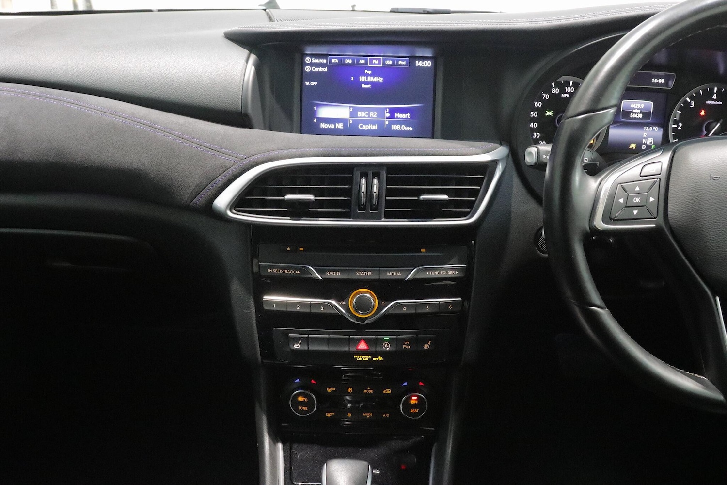 Used Infiniti Q30 2016 for sale - 76850346: Photo 20