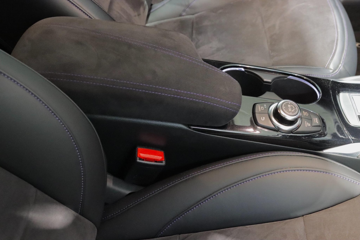 Used Infiniti Q30 2016 for sale - 76850346: Photo 24