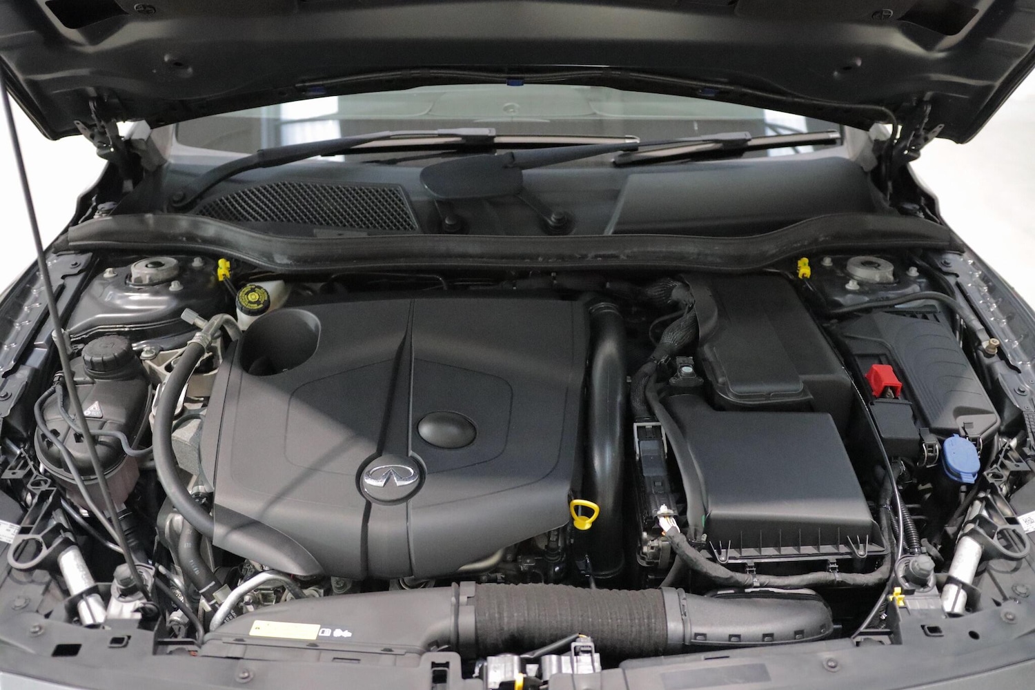 Used Infiniti Q30 2016 for sale - 76850346: Photo 27