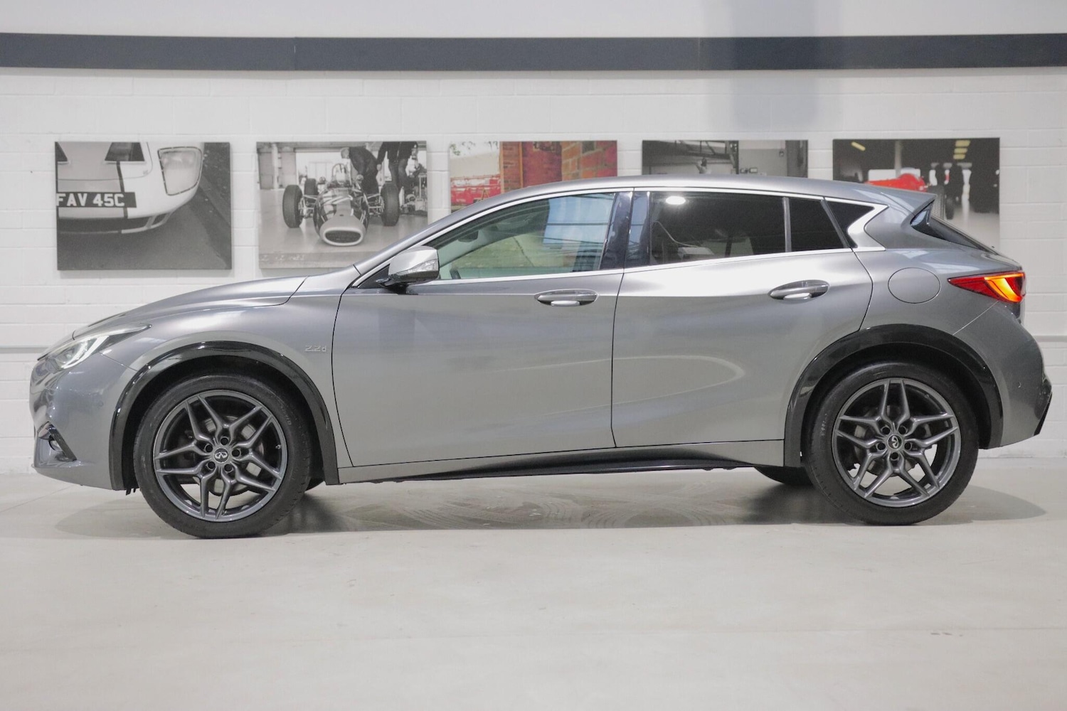 Used Infiniti Q30 2016 for sale - 76850346: Photo 6