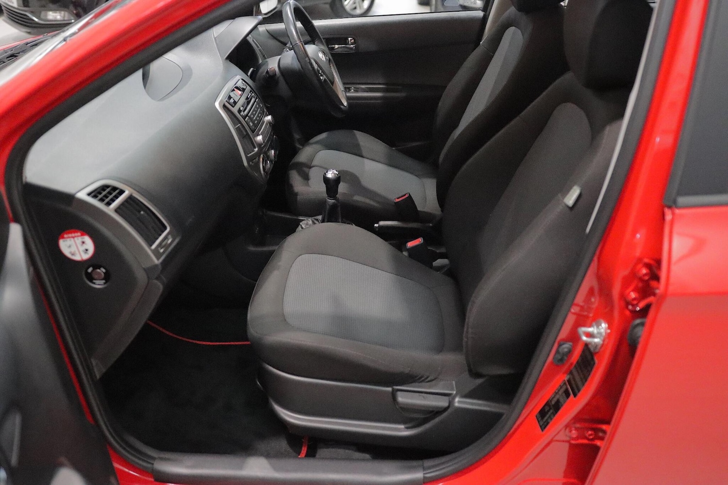 Used Hyundai i20 2013 for sale - 76360622: Photo 11