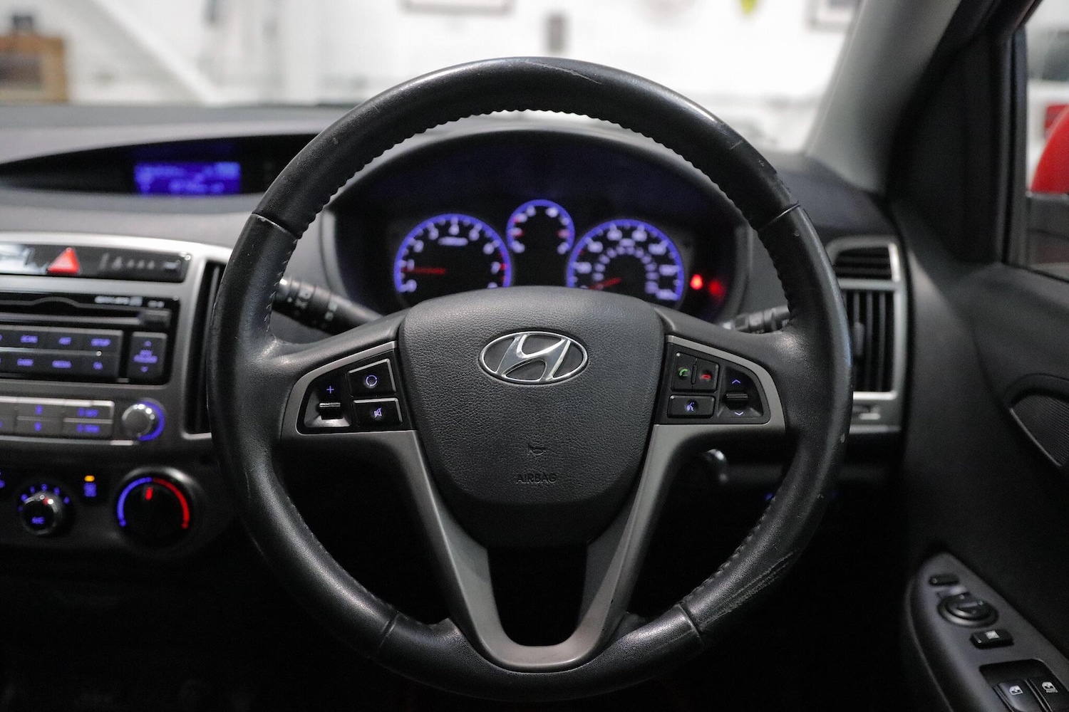 Used Hyundai i20 2013 for sale - 76360622: Photo 15