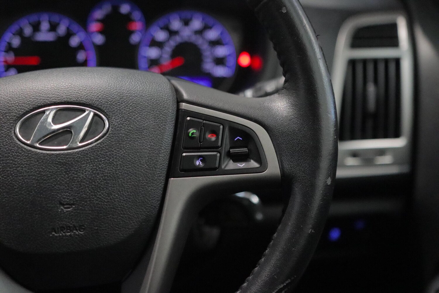 Used Hyundai i20 2013 for sale - 76360622: Photo 17