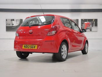 Used Hyundai i20 2013 for sale - 76360622: Photo