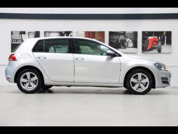 Used Volkswagen Golf 2015 for sale - 75449322: Photo