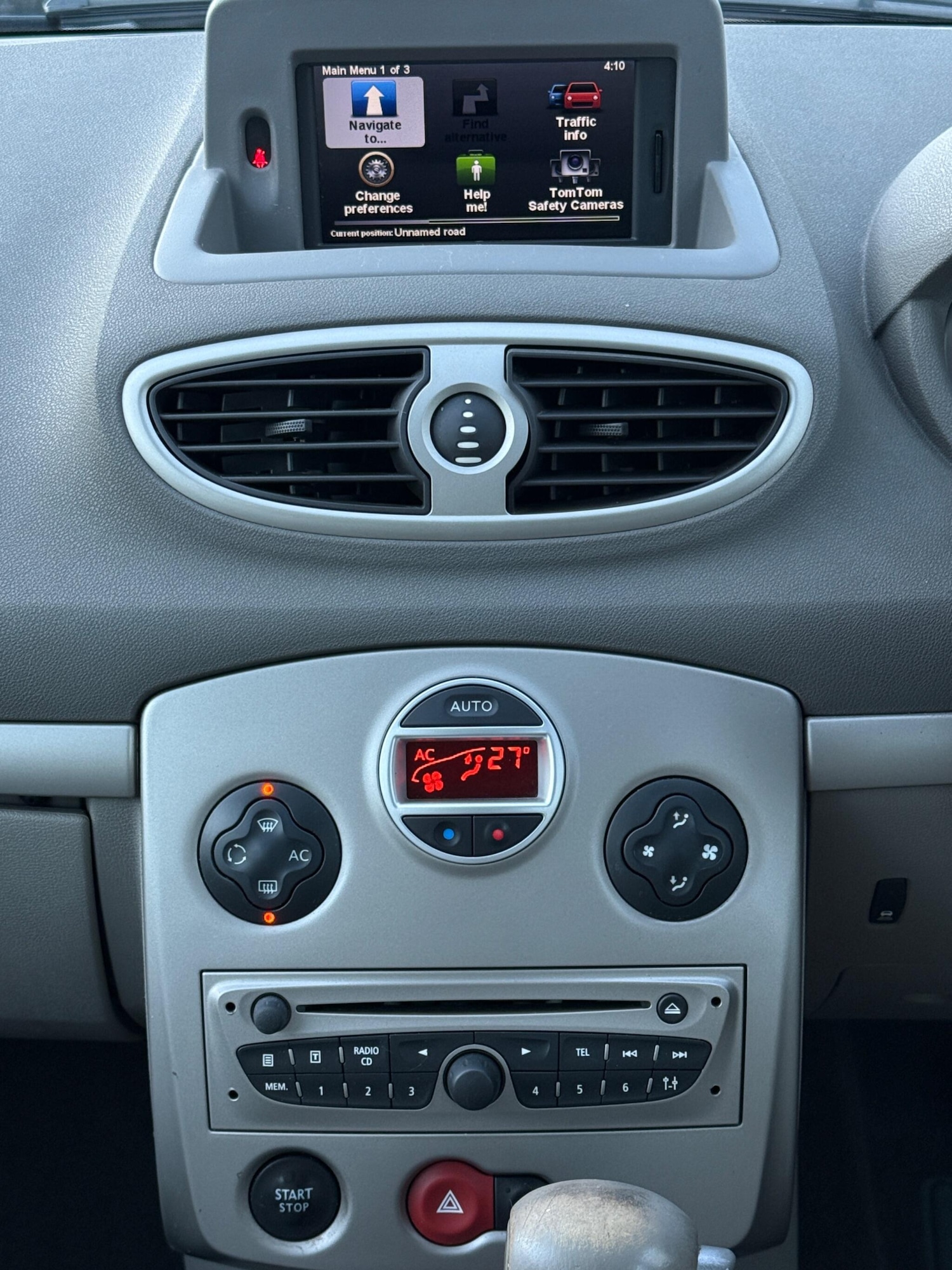 Used Renault Clio 2010 for sale - 76913614: Photo 15