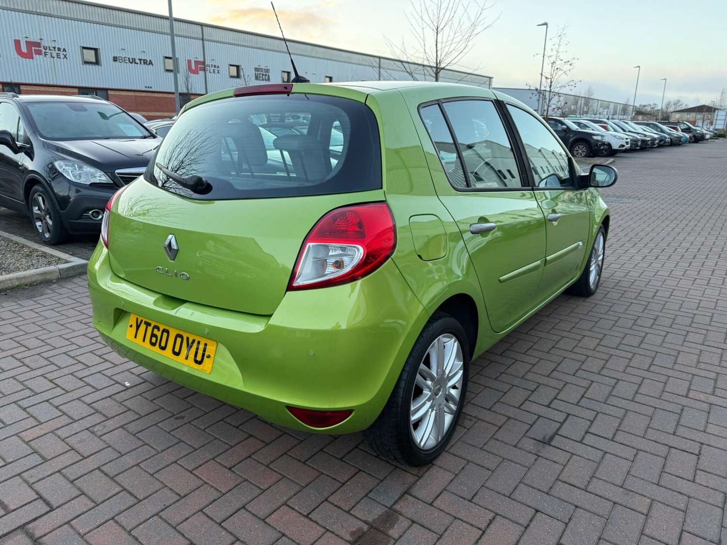 Used Renault Clio 2010 for sale - 76913614: Photo 6