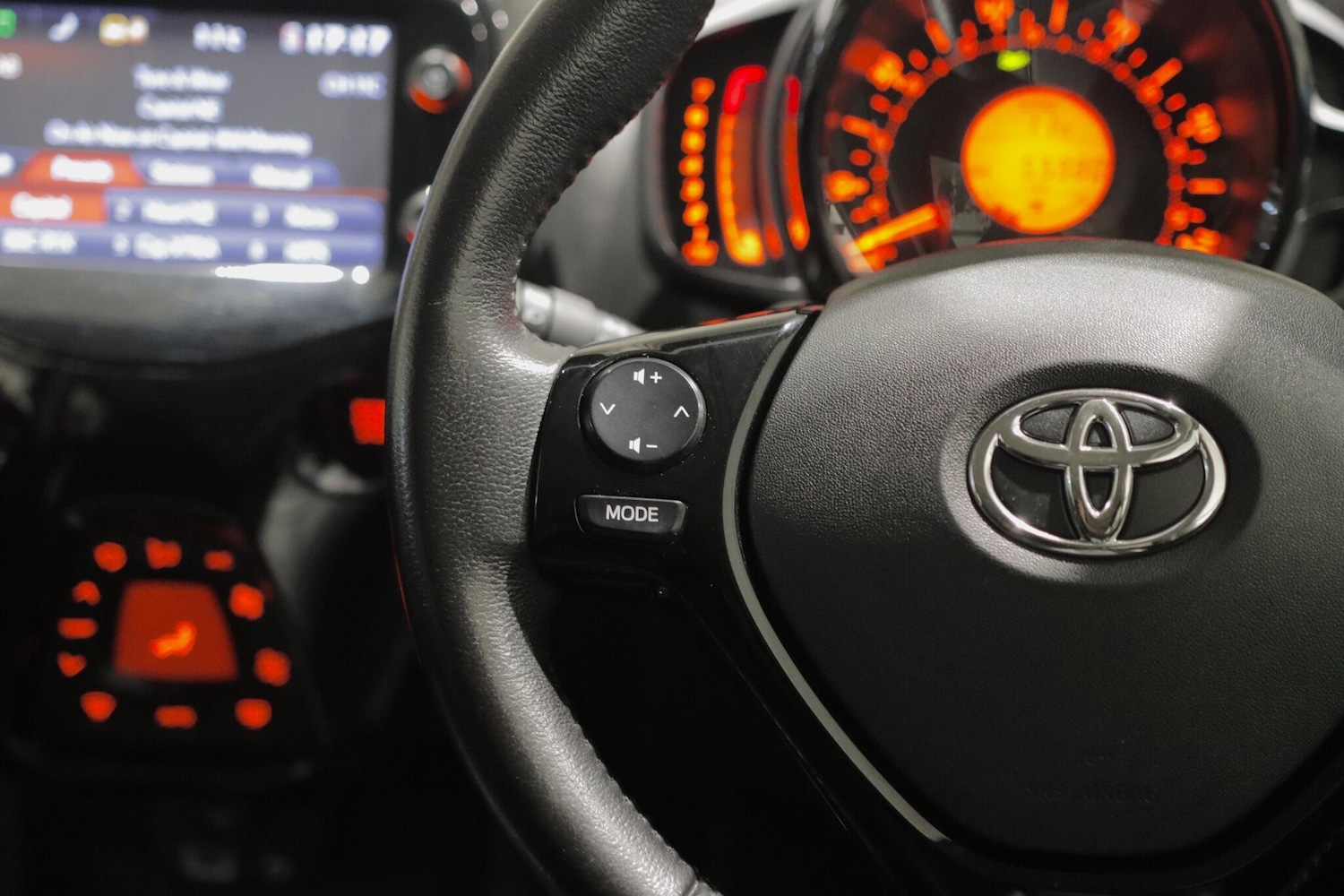 Used Toyota AYGO 2017 for sale - 76918591: Photo 16