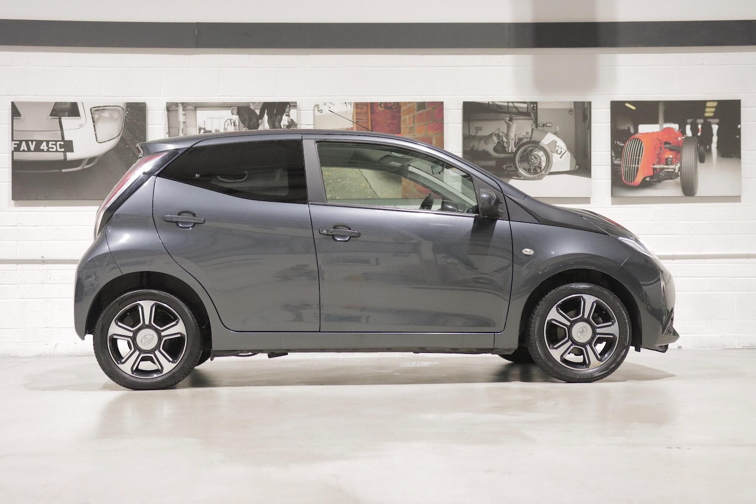 Used Toyota AYGO 2017 for sale - 76918591: Photo 2