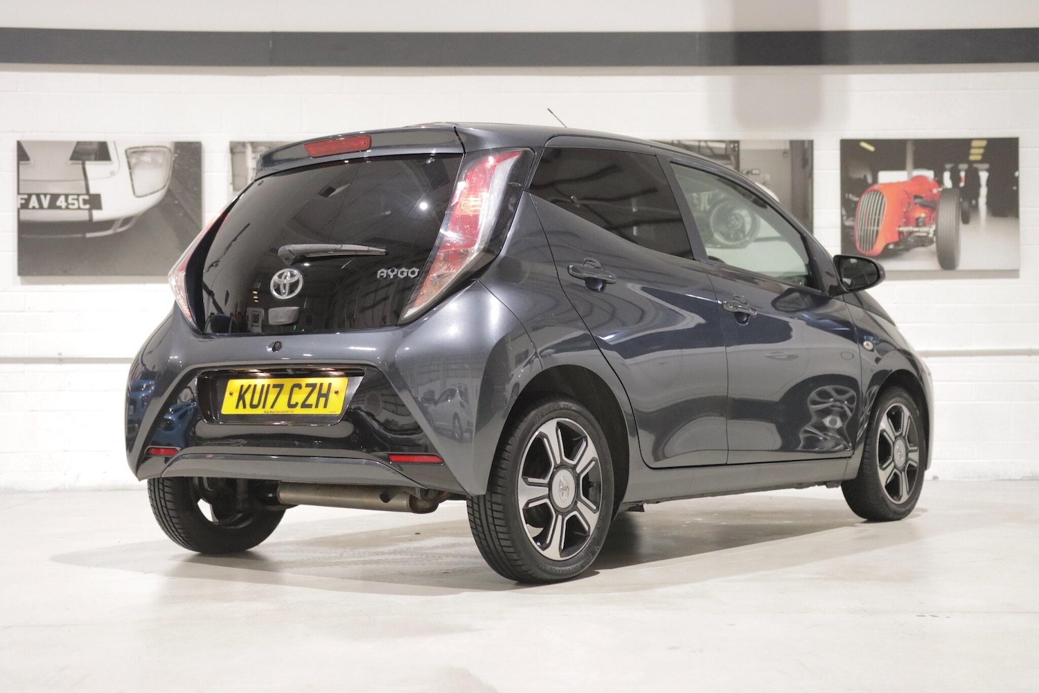 Used Toyota AYGO 2017 for sale - 76918591: Photo 3