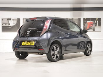 Used Toyota AYGO 2017 for sale - 76918591: Photo