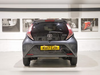 Used Toyota AYGO 2017 for sale - 76918591: Photo