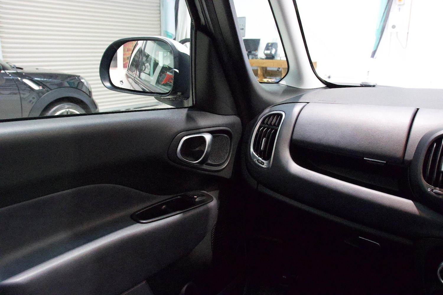 Used Fiat 500L 2013 for sale - 76456749: Photo 26