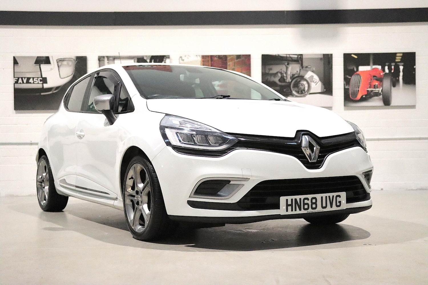 Used Renault Clio 2018 for sale - 76498596: Photo 1