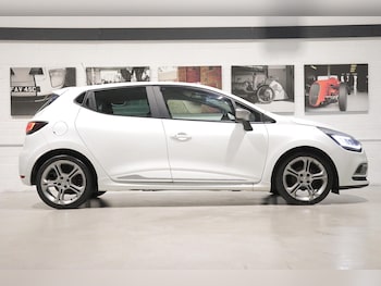 Used Renault Clio 2018 for sale - 76498596: Photo