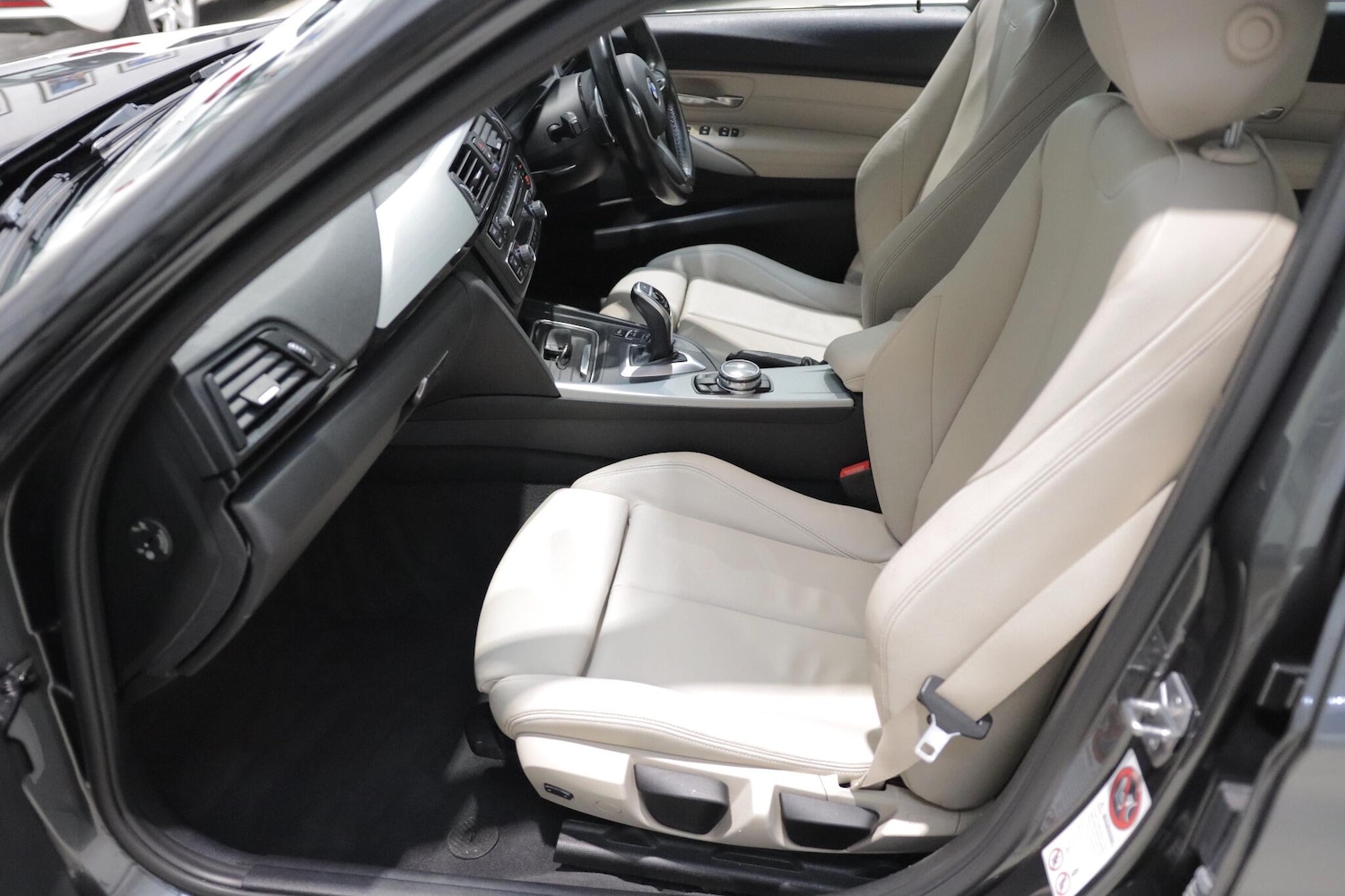 Used BMW 3 Series 2014 for sale - 76918534: Photo 11