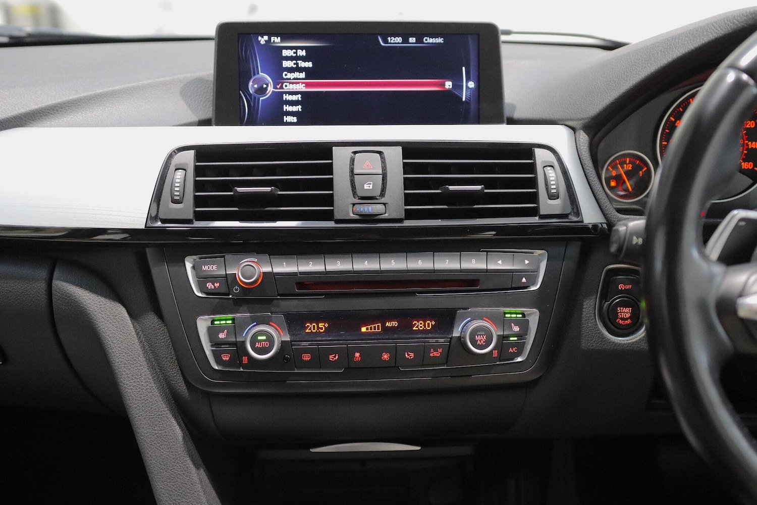 Used BMW 3 Series 2014 for sale - 76918534: Photo 20