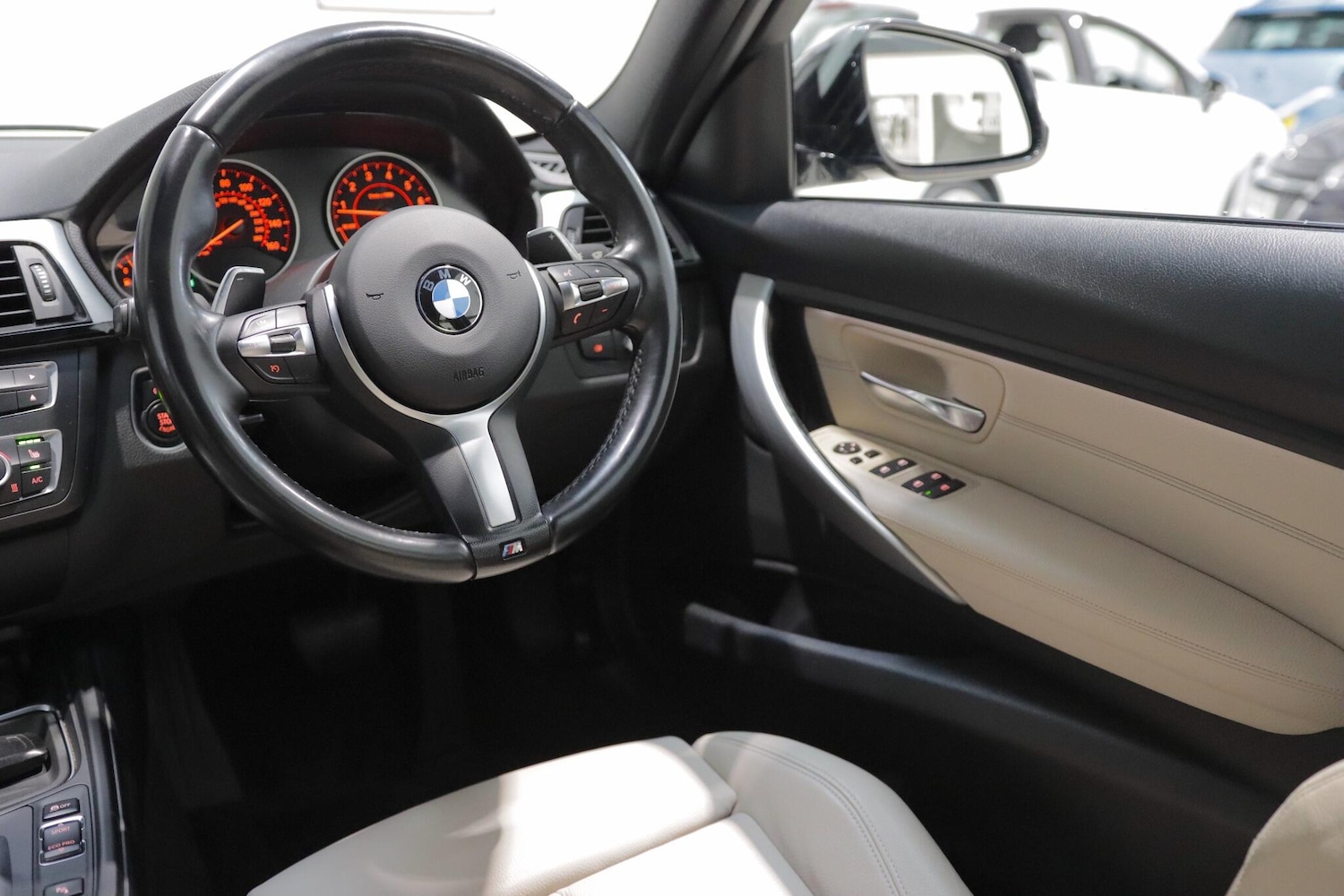 Used BMW 3 Series 2014 for sale - 76918534: Photo 23