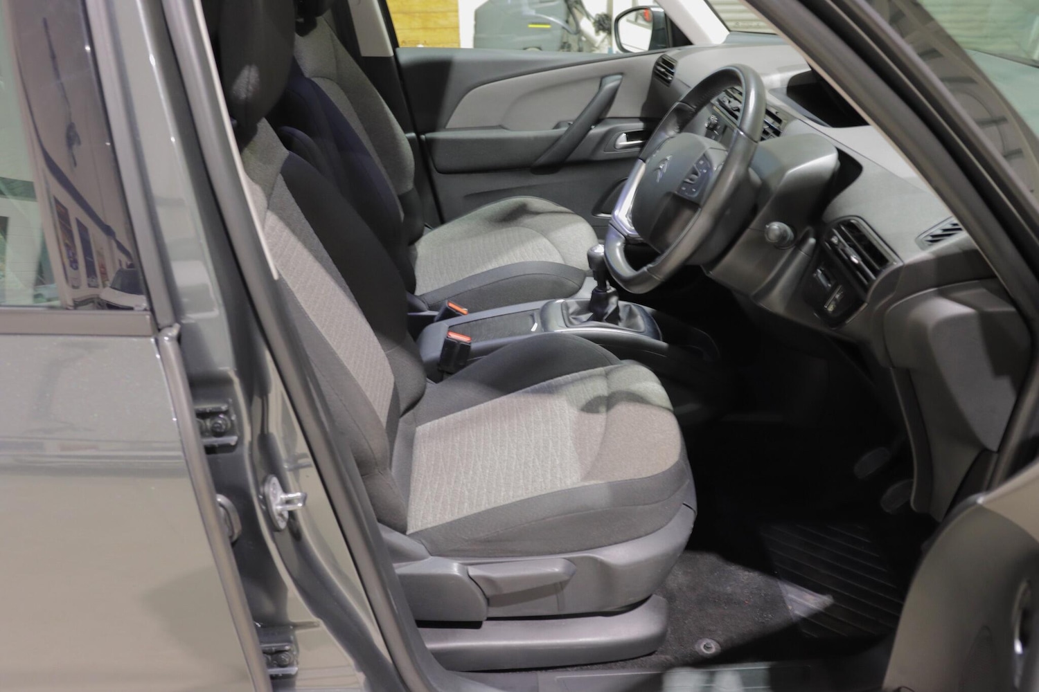 Used Citroen C4 Picasso 2016 for sale - 76727671: Photo 9