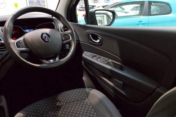 Used Renault Captur 2017 for sale - 75540033: Photo 24