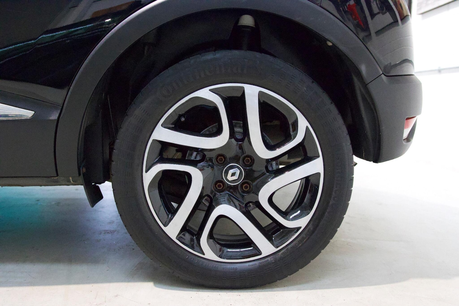 Vehicle 28