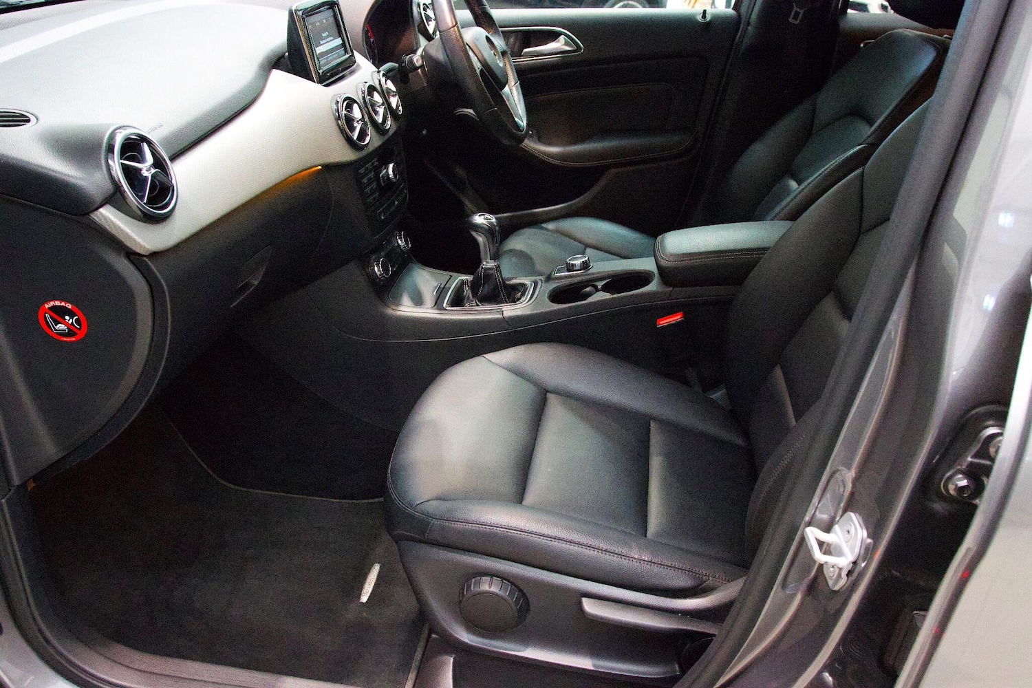 Used Mercedes-Benz B-Class 2013 for sale - 76109287: Photo 11