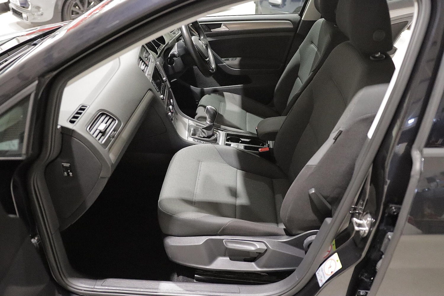 Used Volkswagen Golf 2014 for sale - 76433177: Photo 11