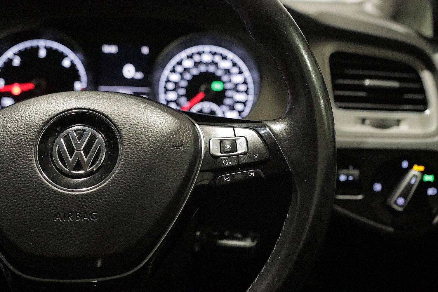 Used Volkswagen Golf 2014 for sale - 76433177: Photo 17