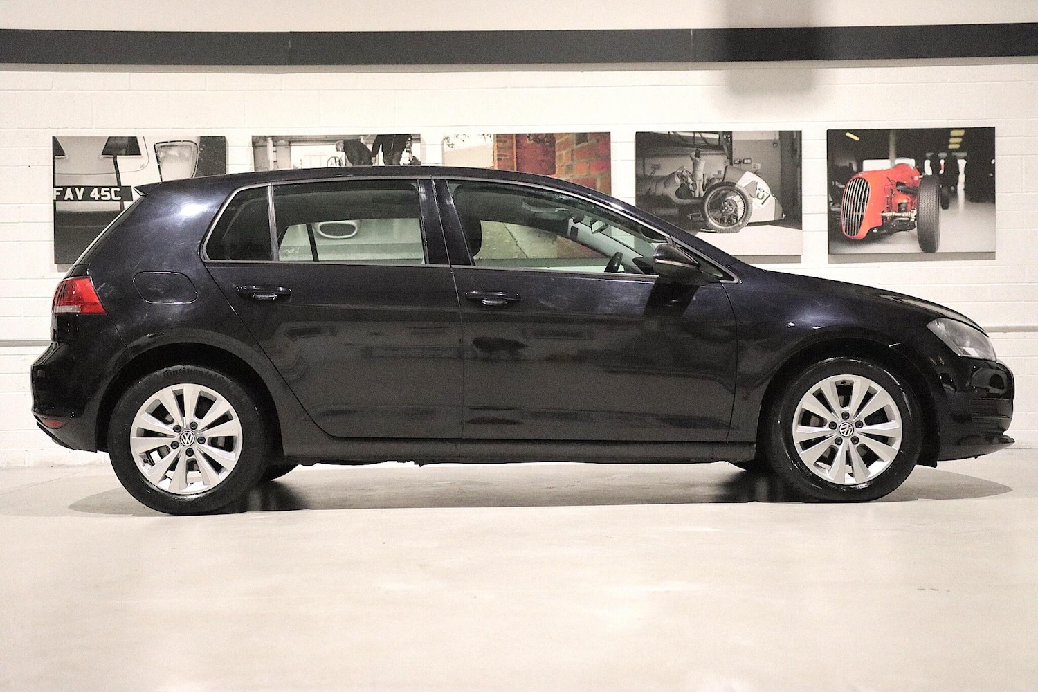 Used Volkswagen Golf 2014 for sale - 76433177: Photo 2