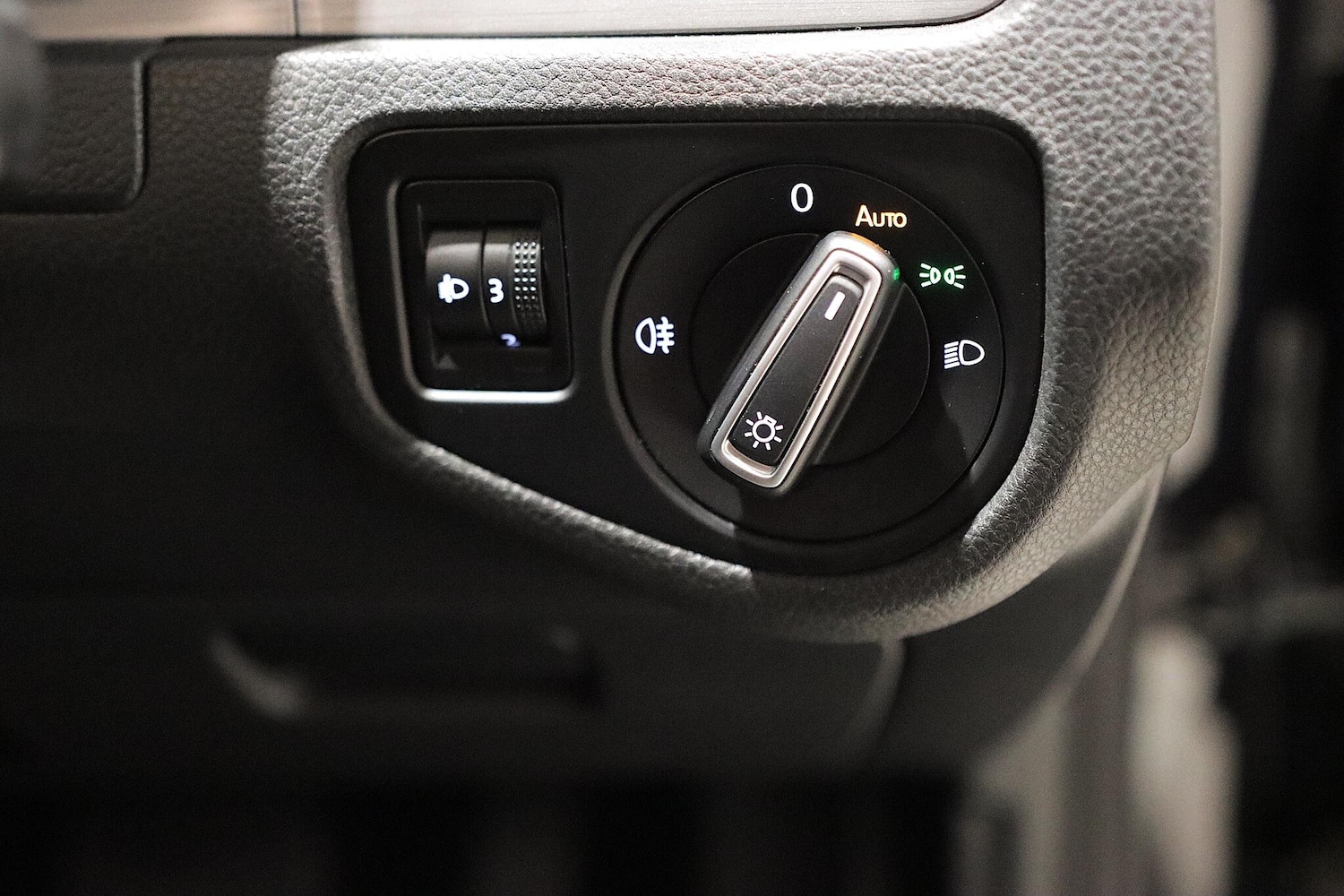 Used Volkswagen Golf 2014 for sale - 76433177: Photo 23