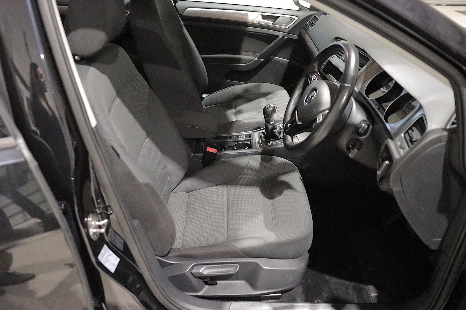 Used Volkswagen Golf 2014 for sale - 76433177: Photo 9