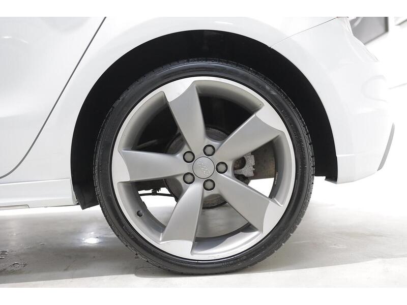 Used Audi A1 2014 for sale - 77153957: Photo 31