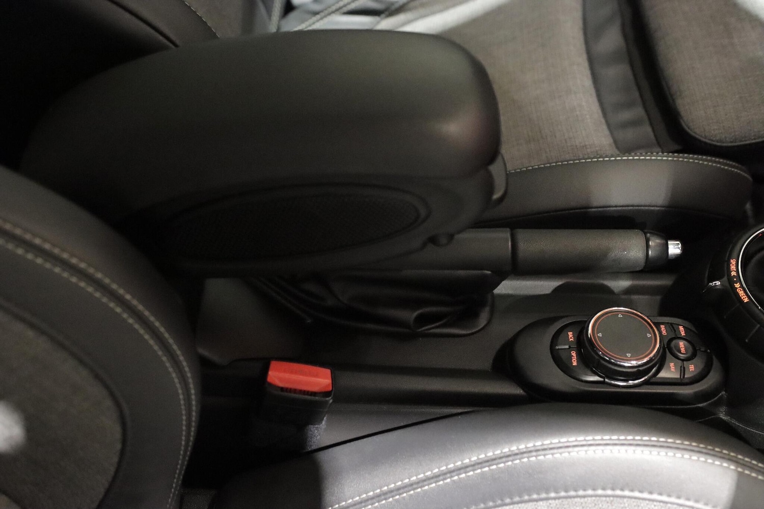 Used MINI Hatch 2015 for sale - 76425531: Photo 24