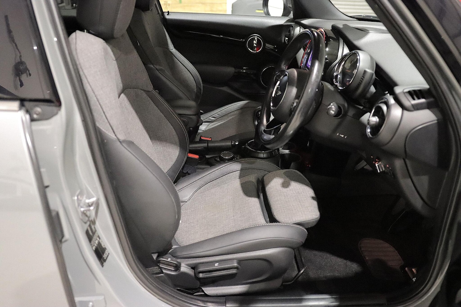 Used MINI Hatch 2015 for sale - 76425531: Photo 9