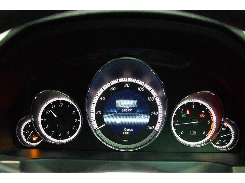 Used Mercedes-Benz E Class 2013 for sale - 76968422: Photo 19