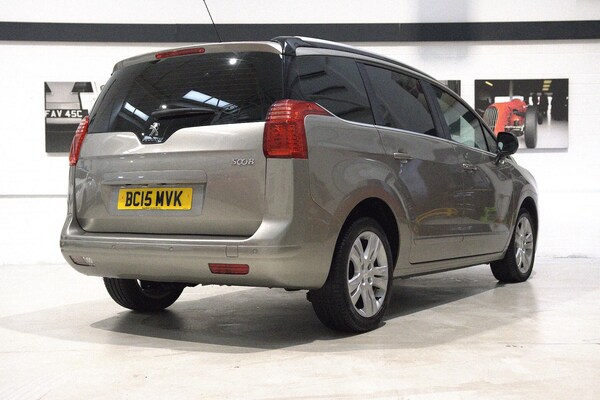 Used Peugeot 5008 2015 for sale - 76238805: Photo 3
