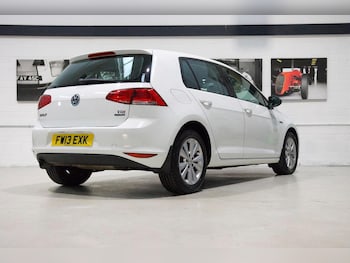 Used Volkswagen Golf 2013 for sale - 75657180: Photo