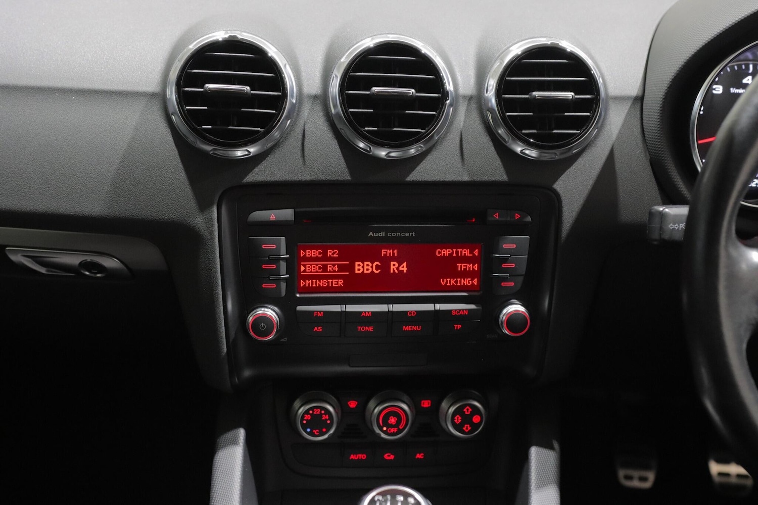 Used Audi TT 2012 for sale - 76935915: Photo 15