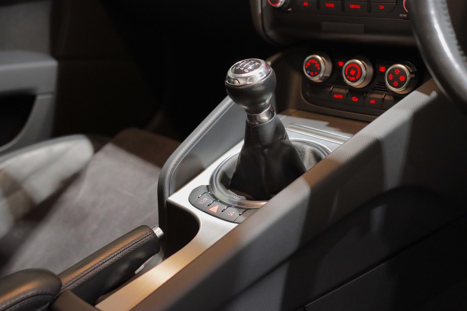 Used Audi TT 2012 for sale - 76935915: Photo 16