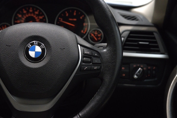 Used BMW 3 Series 2013 for sale - 76307447: Photo 17
