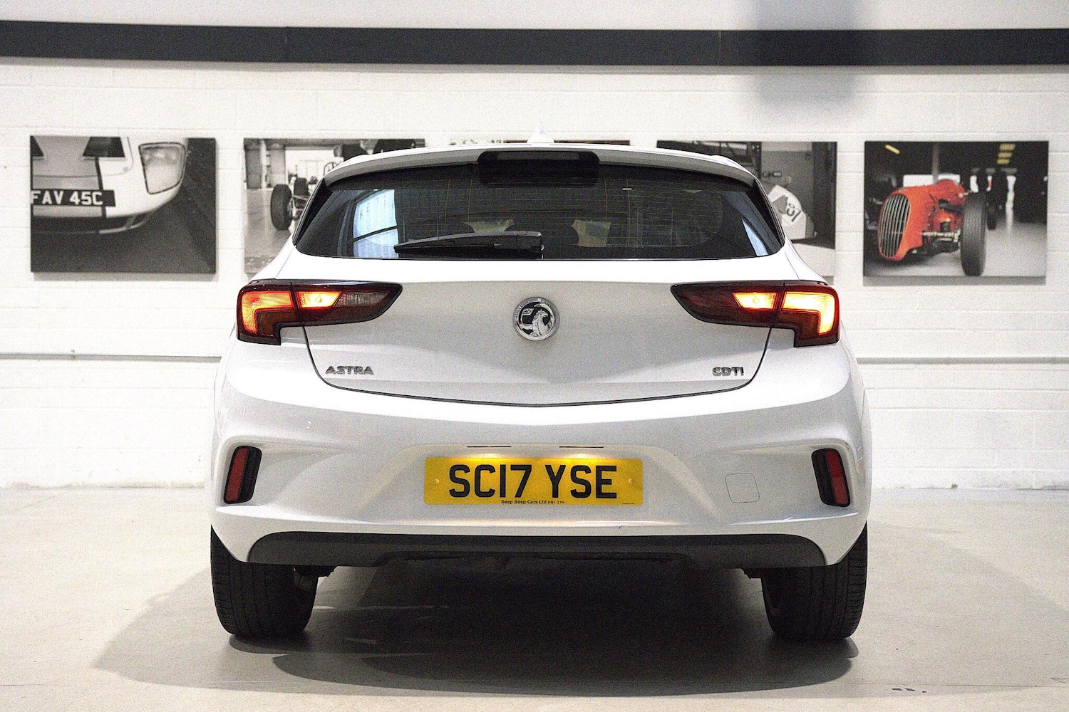 Used Vauxhall Astra 2017 for sale - 76200040: Photo 4